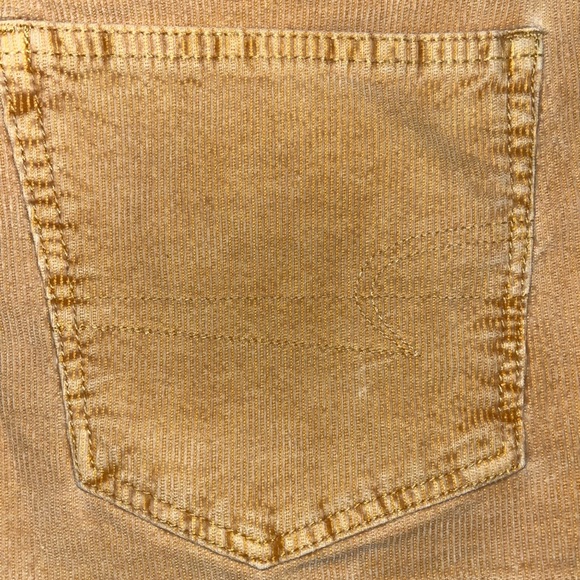 American eagle jean shorts. Size small, perfect condition. - Picture 5 of 5